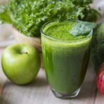 how much green juice should you drink a day?
